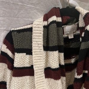 Thick, stripped cardigan from Hinge. Size Small